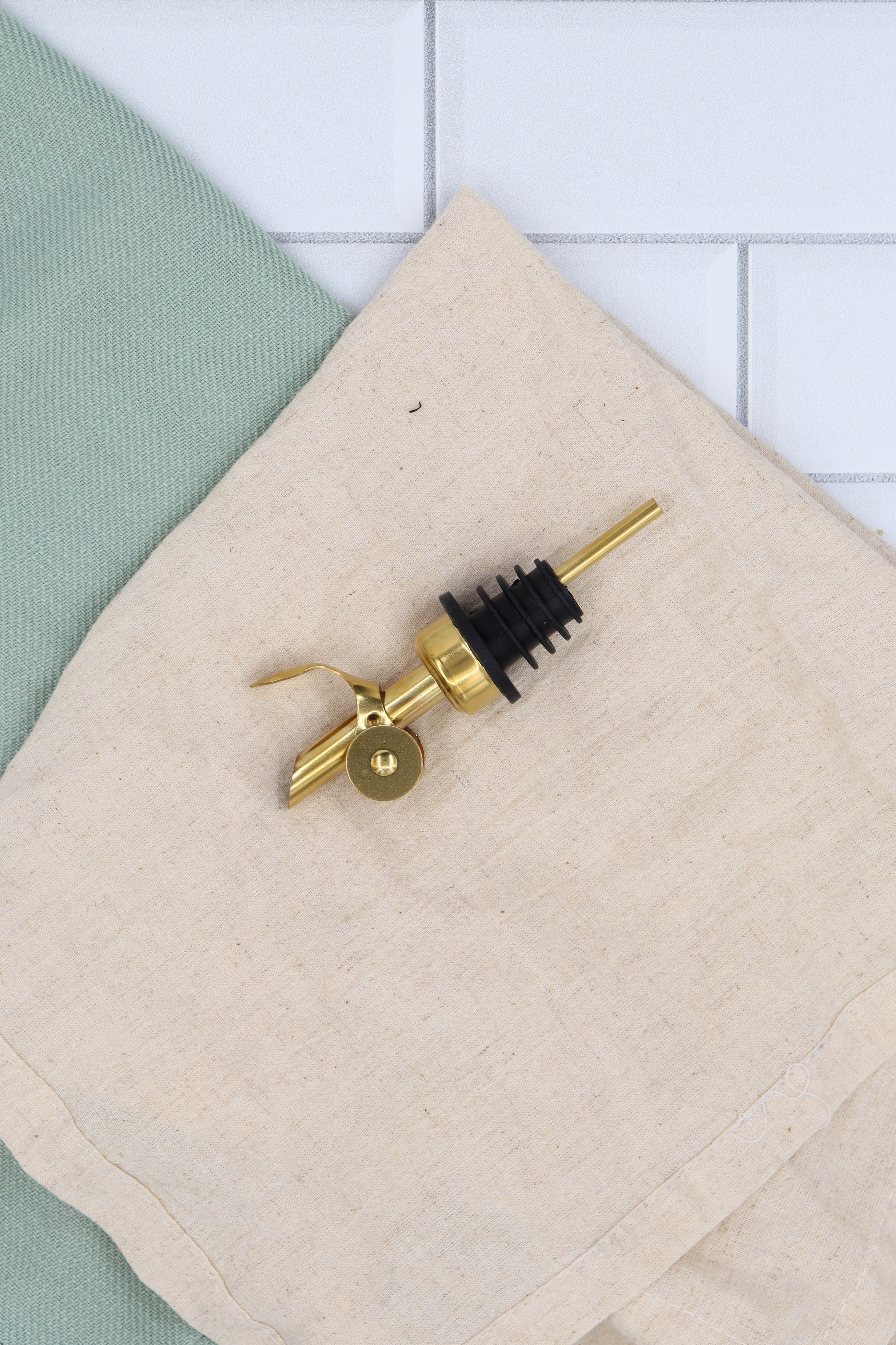 GOLD POUR SPOUT - Image 2